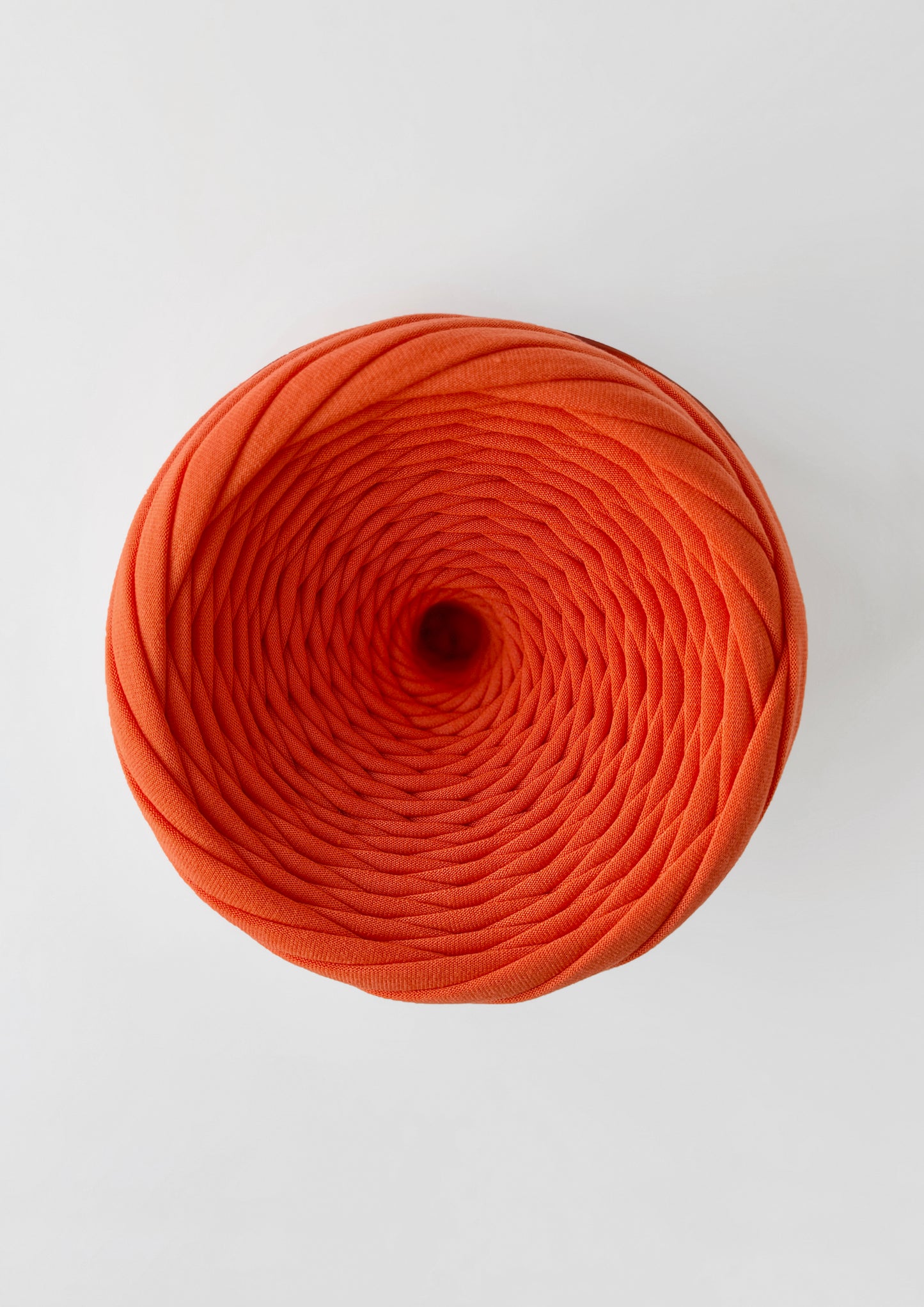 Amber Glow – Premium T-Shirt Yarn